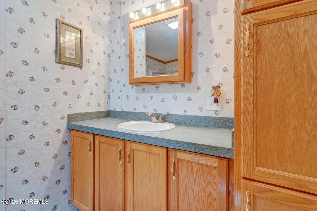 Photo of 902 Oak Ridge Terrace
