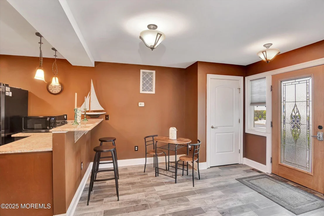 Photo of 7 Cedar Island Drive