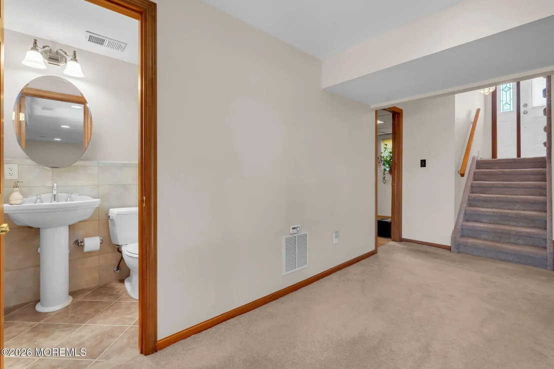 Photo of 52 Cresci Boulevard