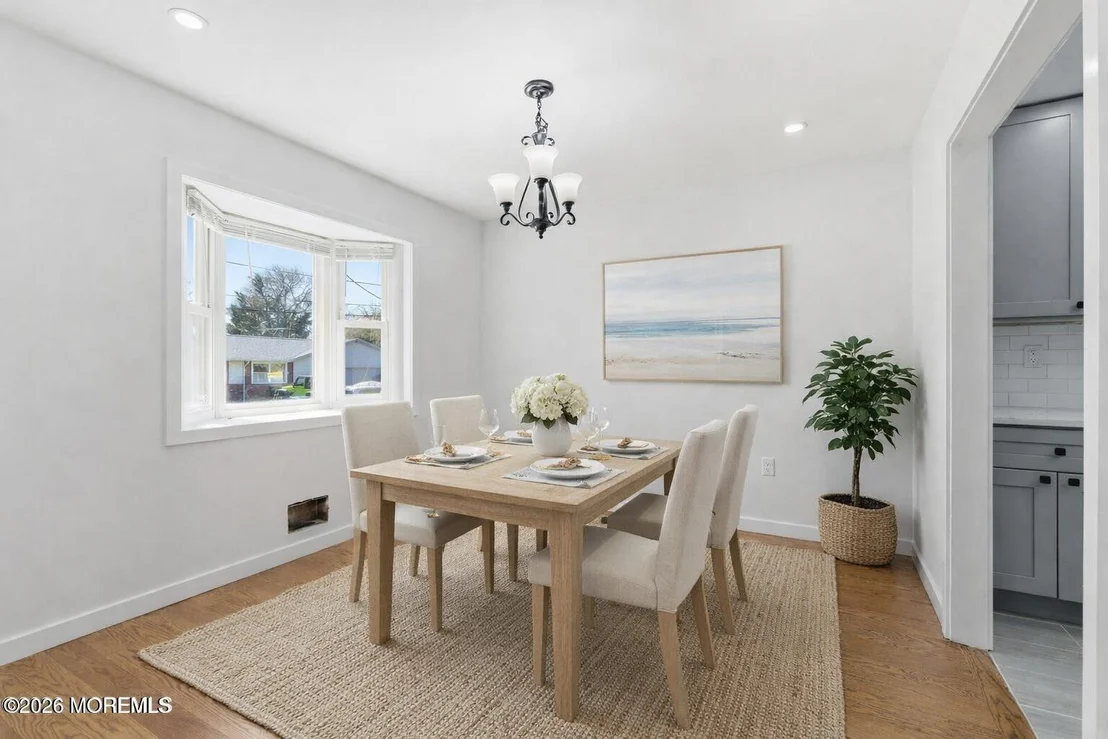 Photo of 52 Pomona Boulevard