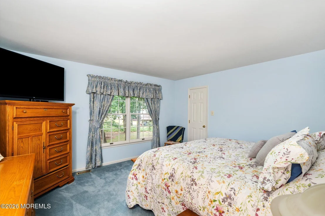 Photo of 4 Pine Tree Drive