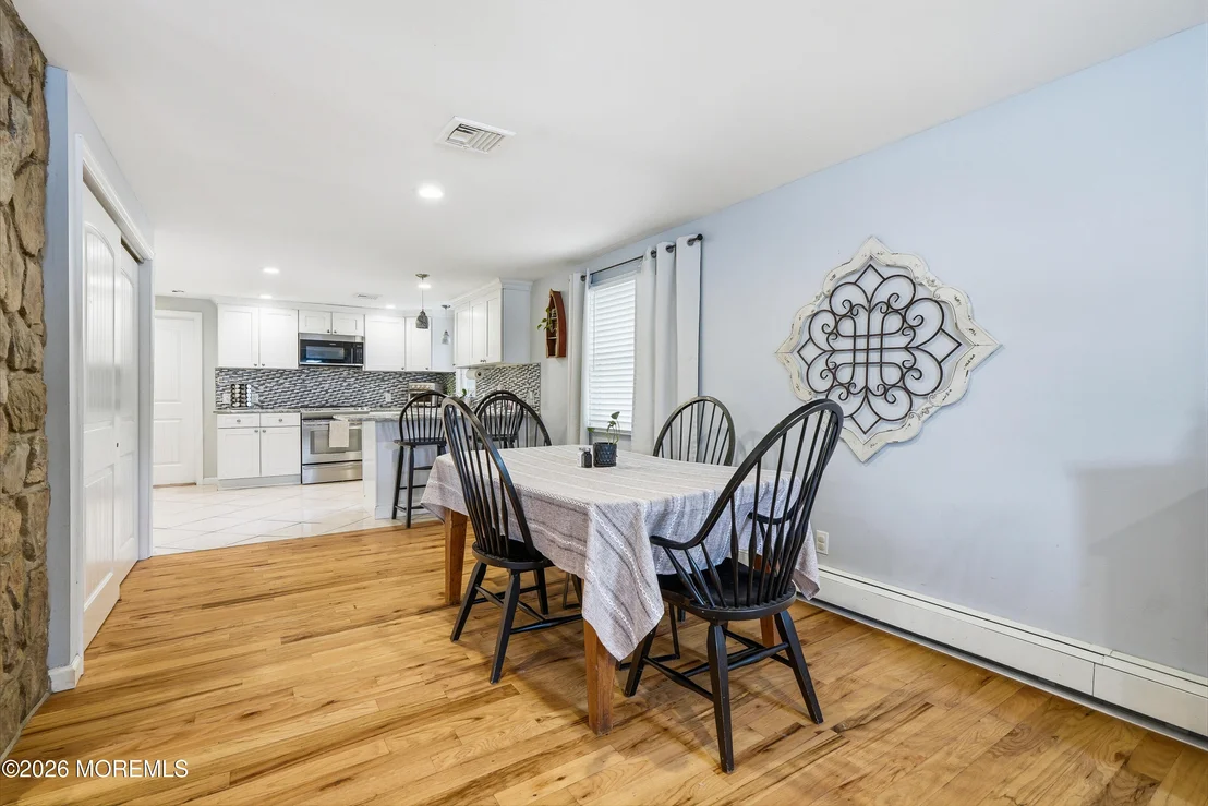 Photo of 1437 Jay Street
