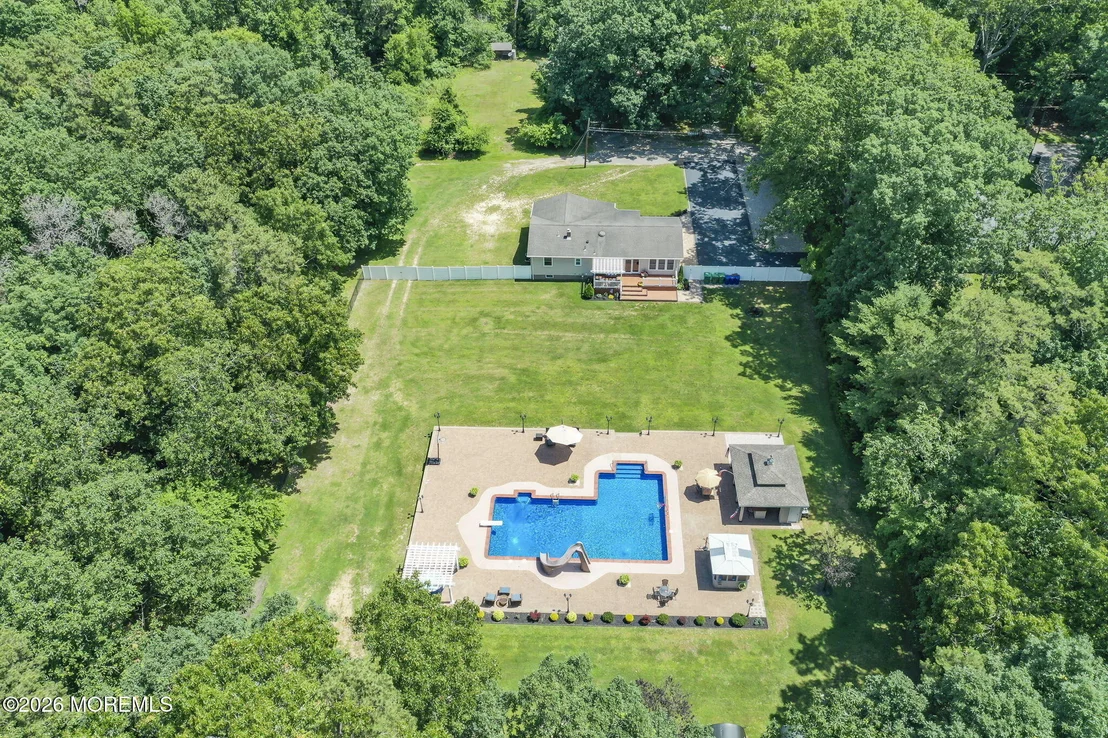 Photo of 296 Sunnybrook Road