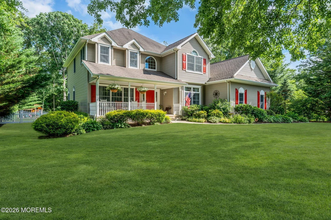 Photo of 2093 Overbrook Drive