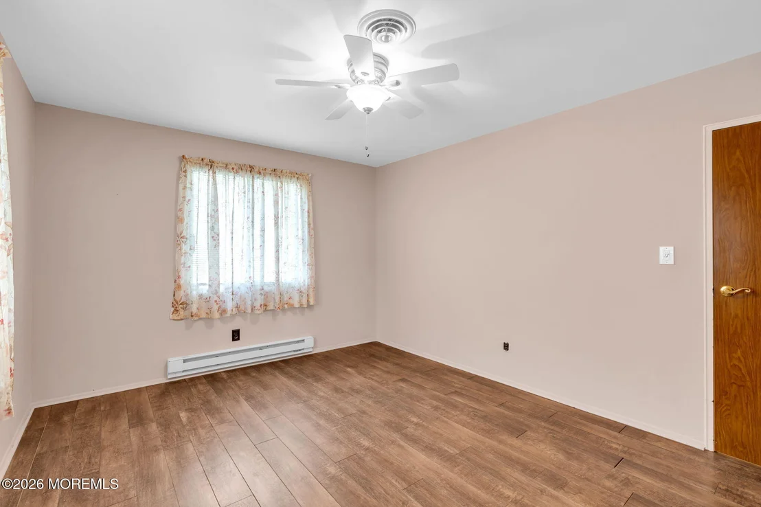 Photo of 14 Iowa Drive