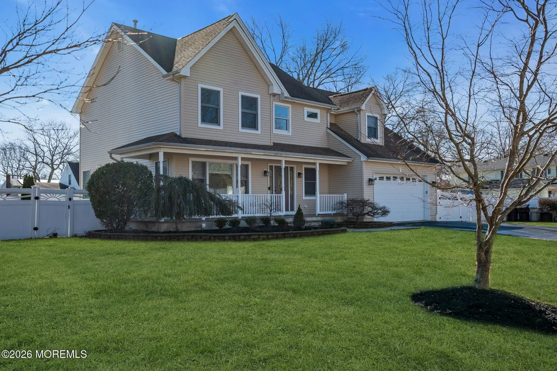 Photo of 15 Eagle Drive