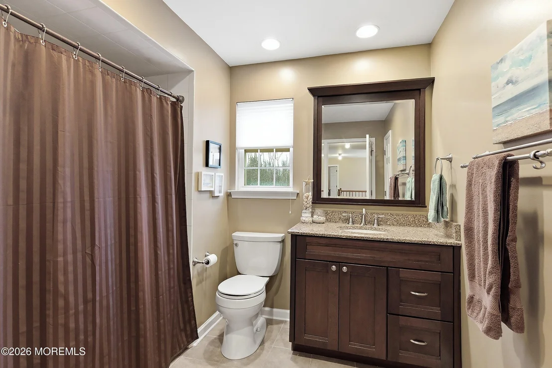 Photo of 433 Meadowood Road