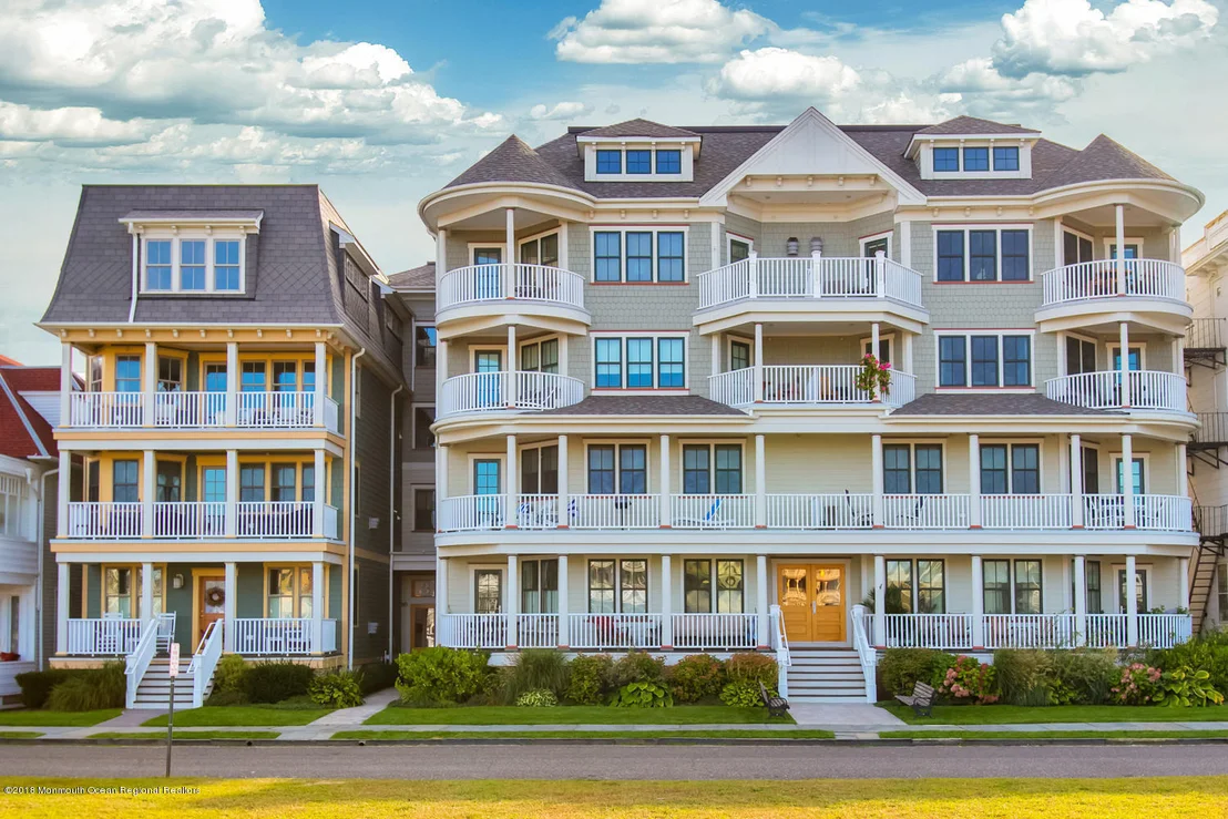 Photo of Unit 2F at 30 Ocean Pathway