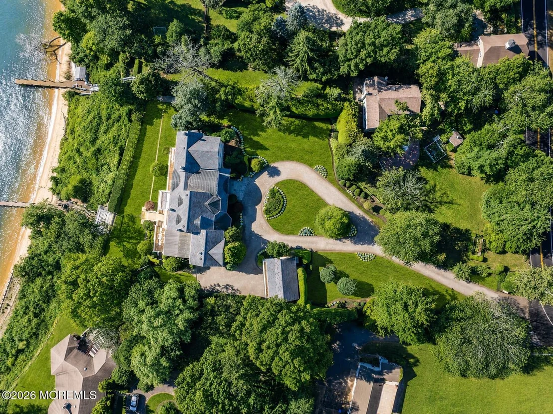 Photo of 934 Navesink River Road