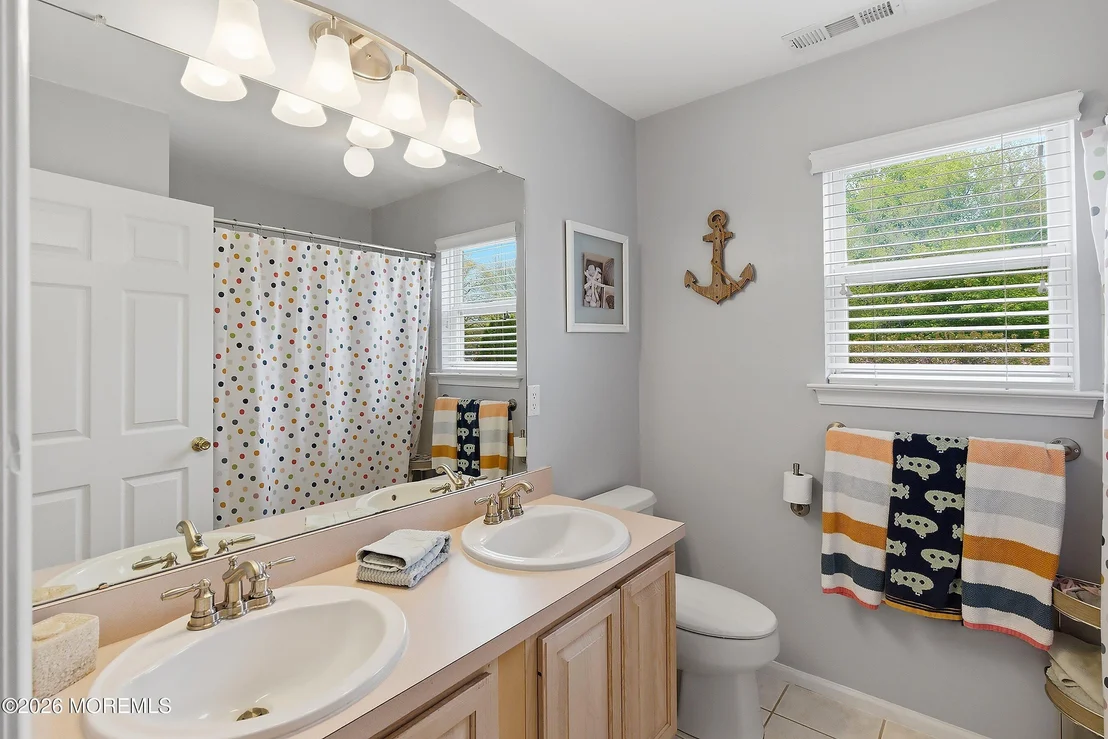 Photo of 8 Arboretum Drive