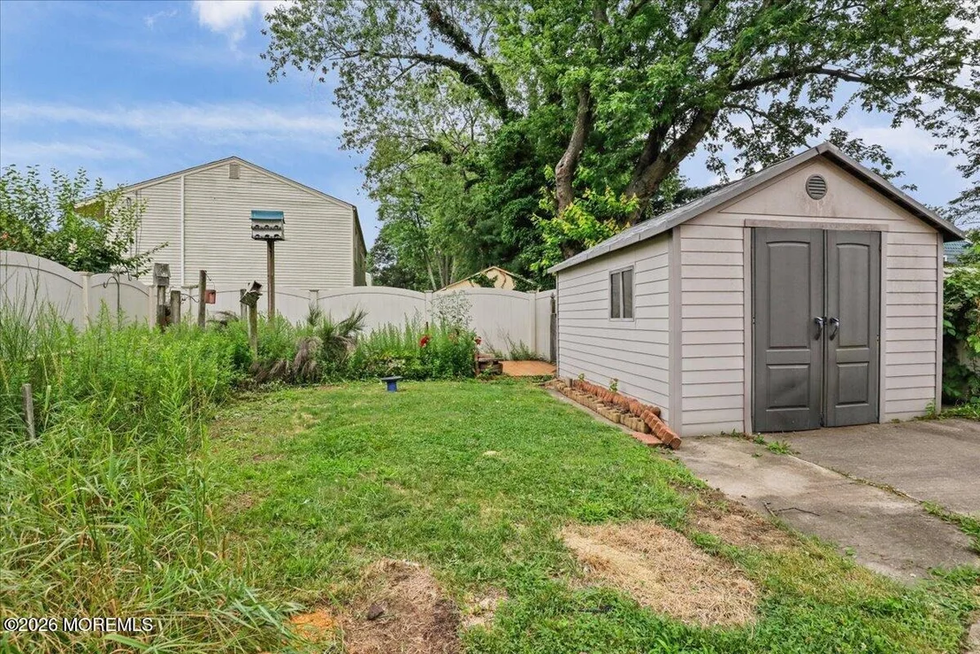 Photo of 20 Eisele Avenue
