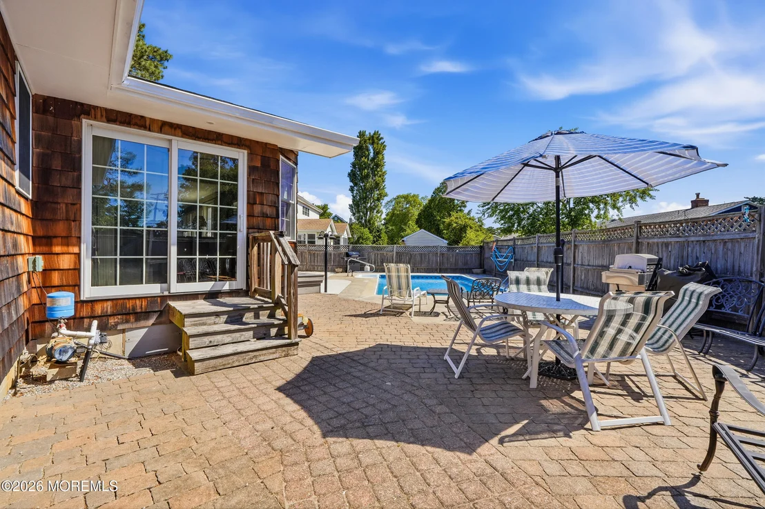 Photo of 481 Admiral Road