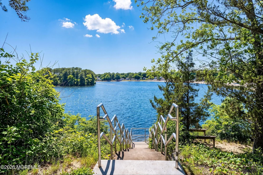 Photo of 2115 Cedarview Drive