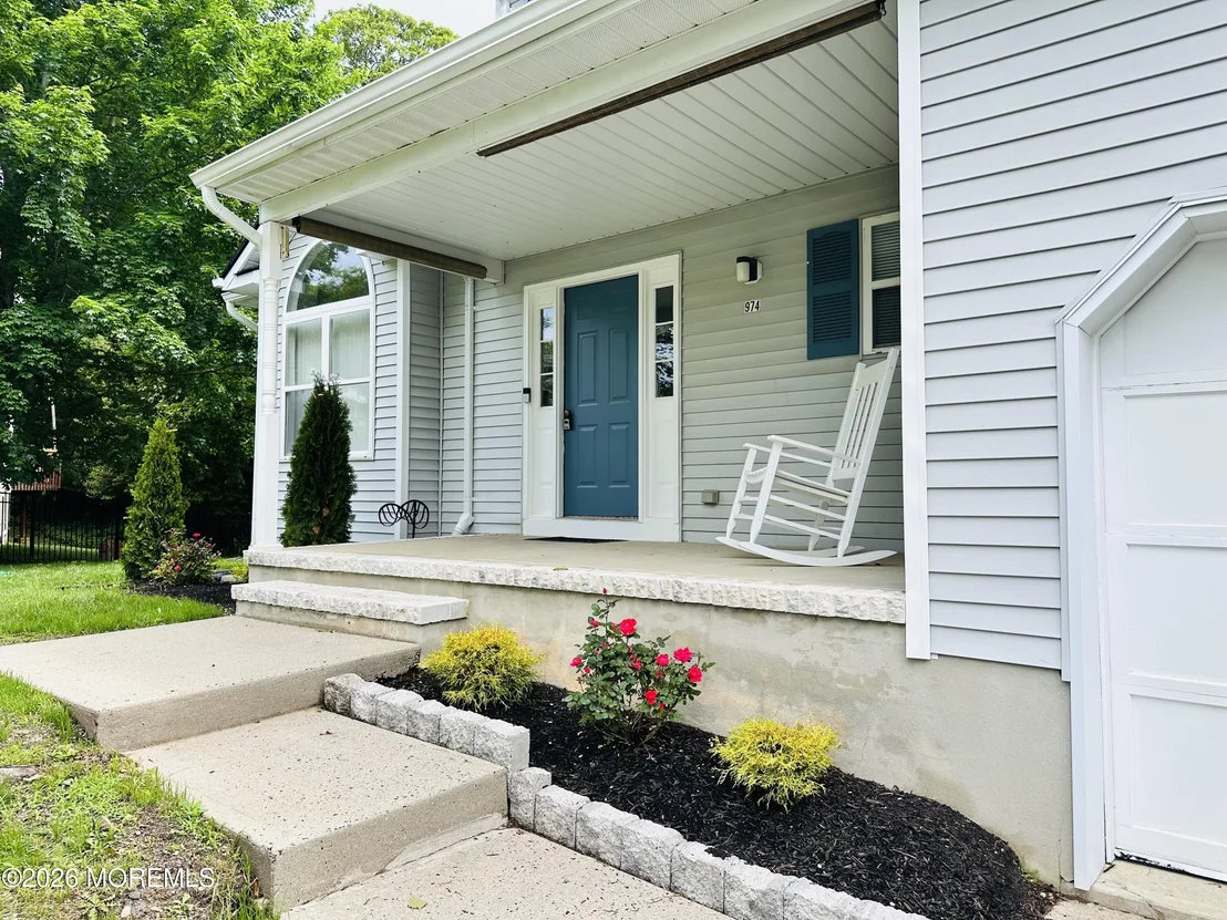 Photo of 974 Ridge Road