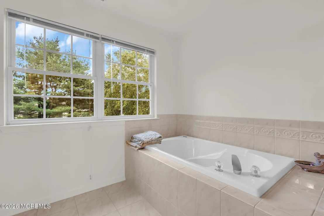 Photo of 102 Harvard Oval