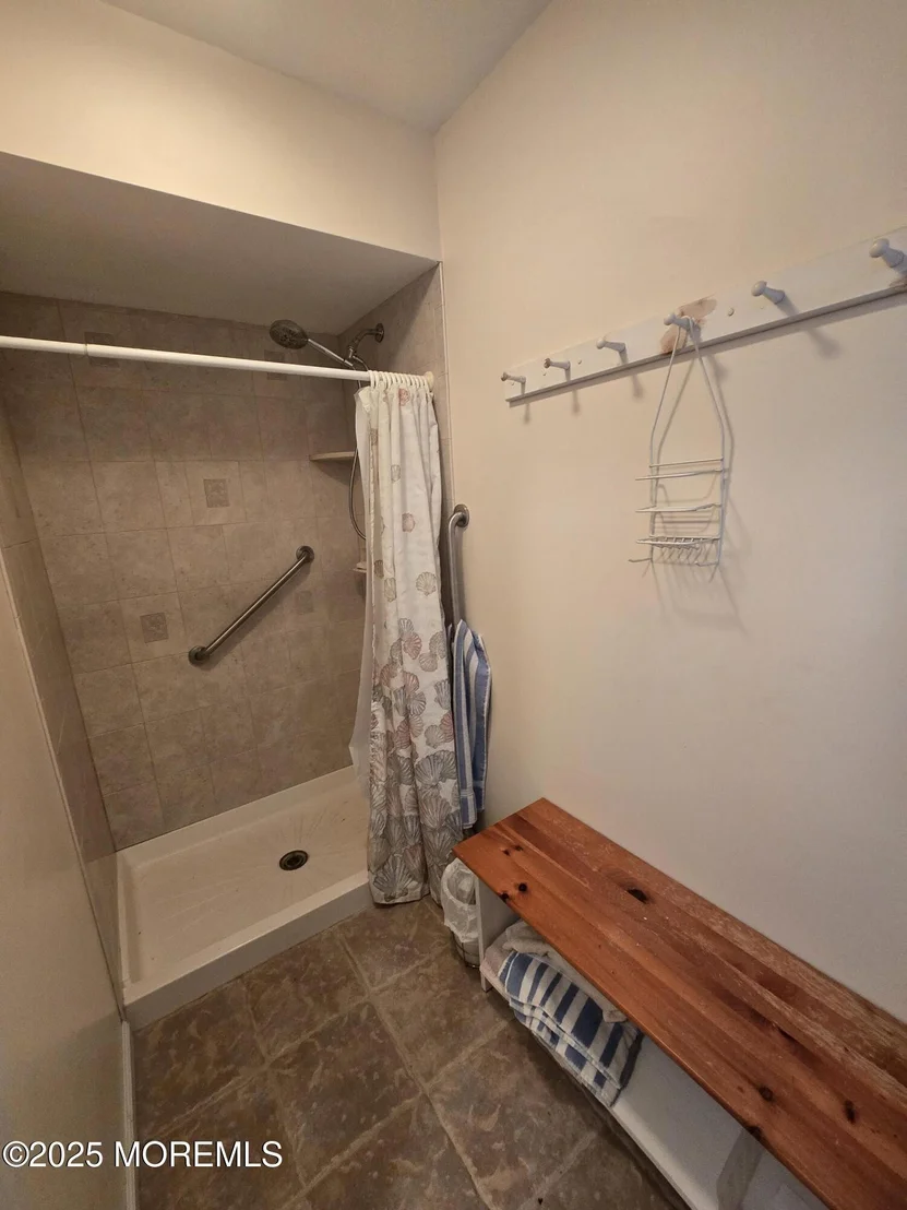 Photo of 214 5th Avenue