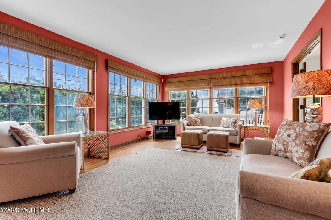 Photo of 5 Howell Avenue