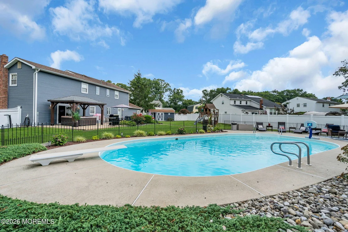 Photo of 1 Meadowbrook Drive
