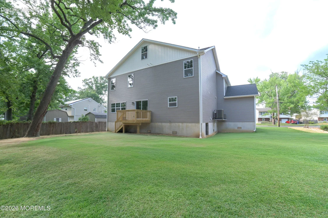 Photo of 128 Center Avenue