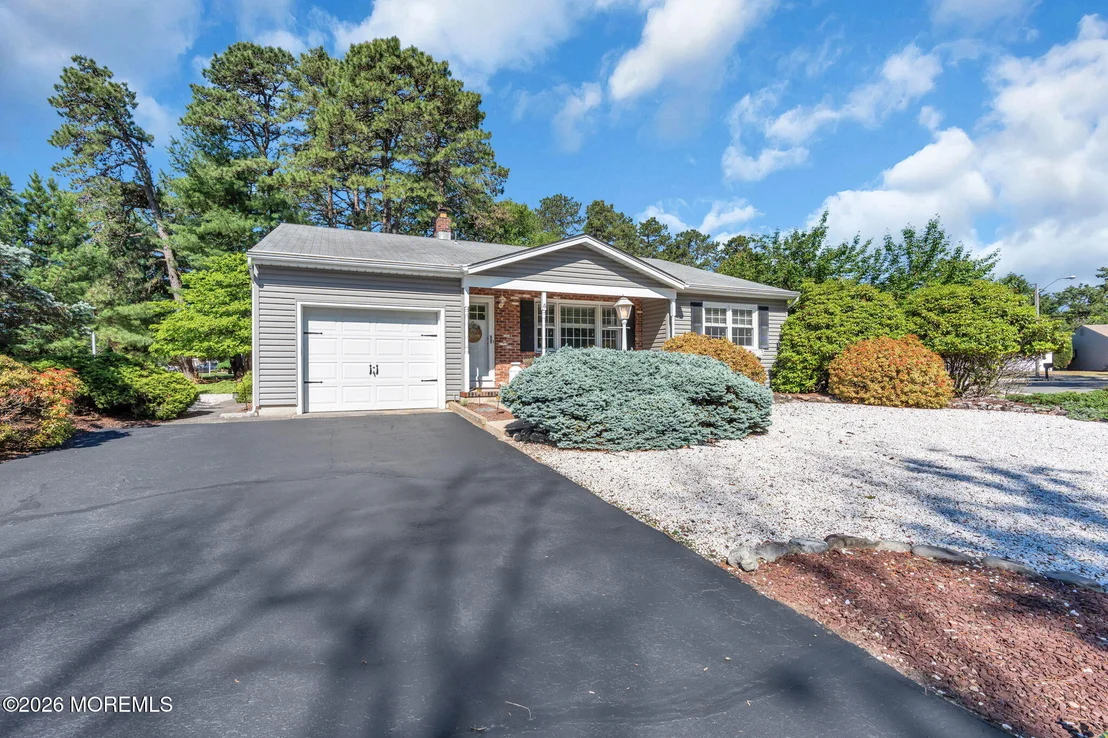 Photo of 31 Millbrook Court