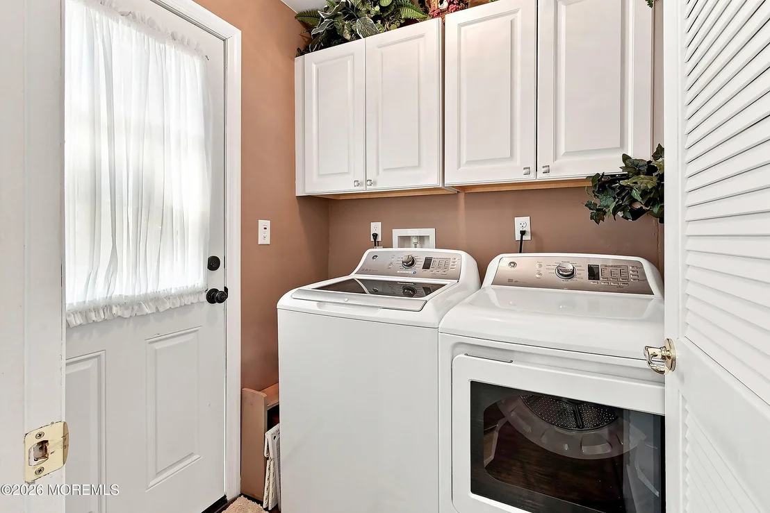 Photo of 669B Buckingham Drive