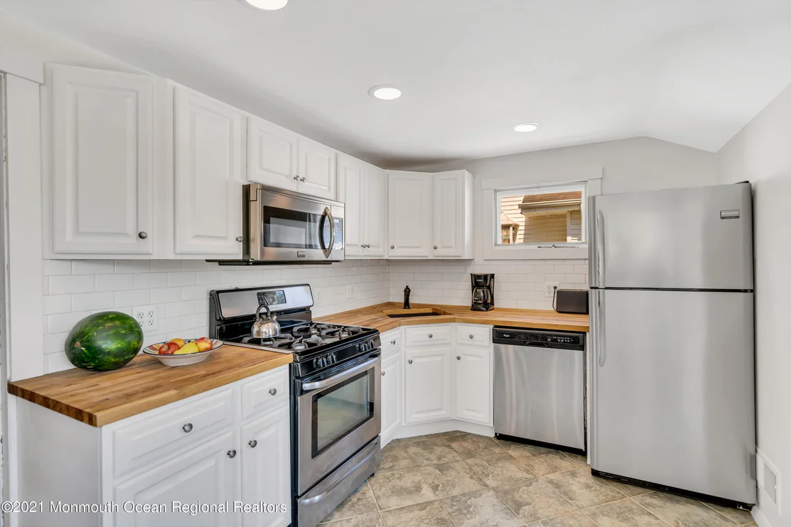 Photo of 32 Marcellus Avenue