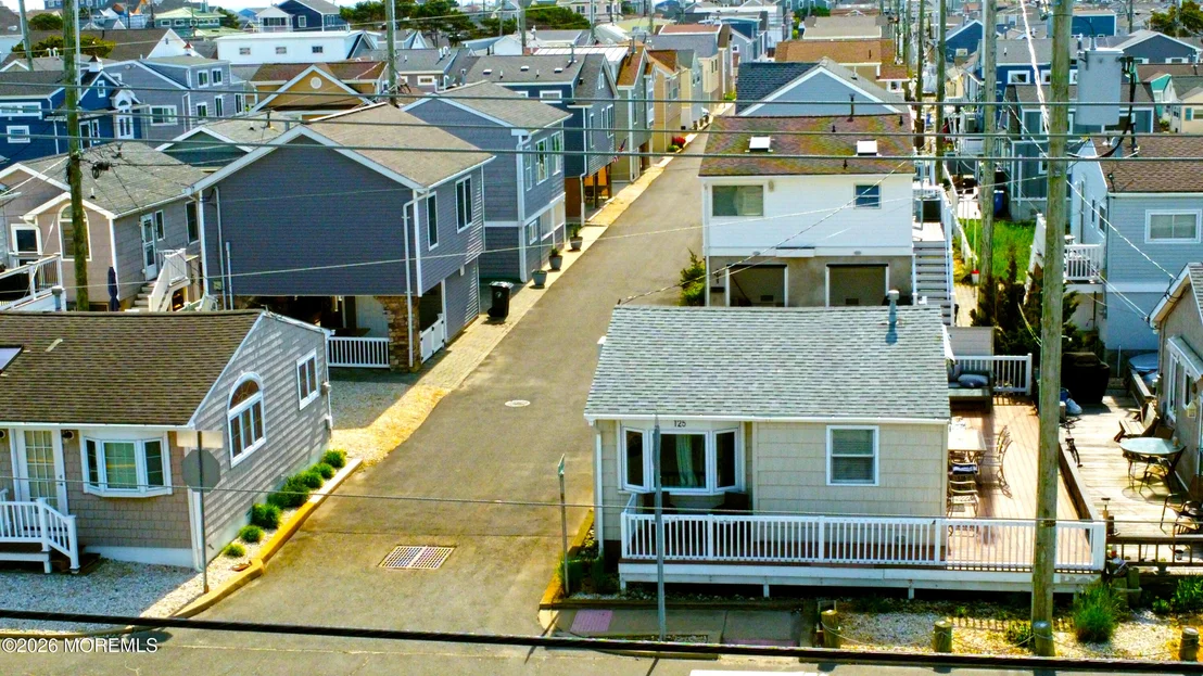 Photo of 125 W Tide Way