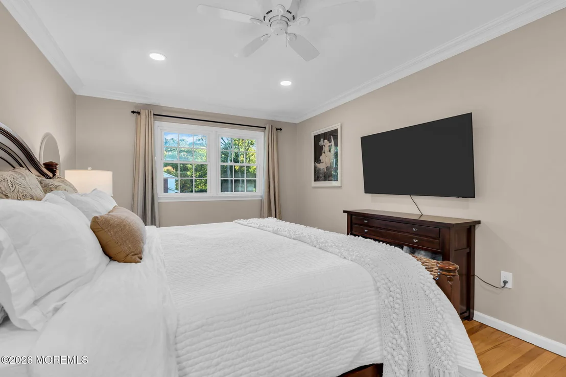 Photo of 17 Horicon Drive