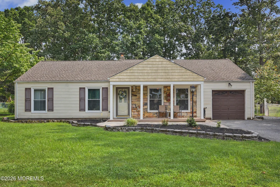 Photo of 35 Buckingham Drive
