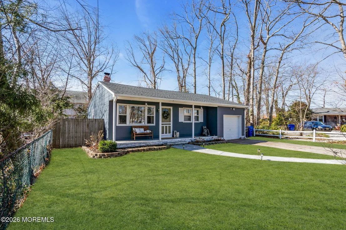 Photo of 701 Barberry Drive