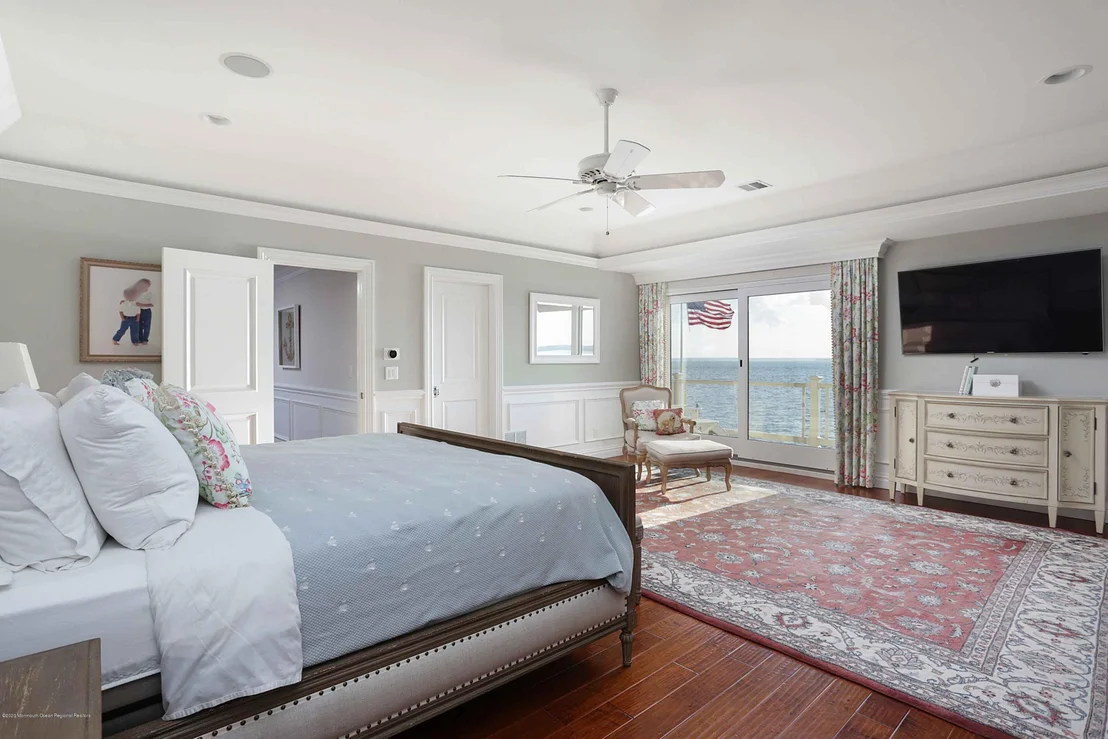 Photo of 207 Pointe Drive