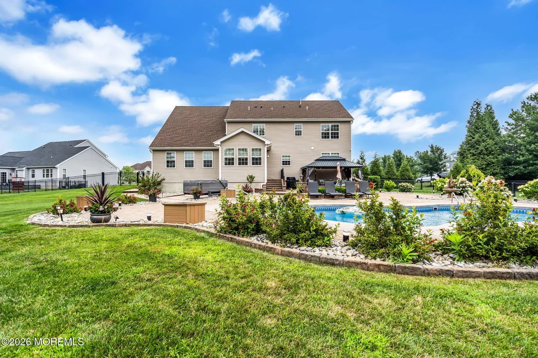 Photo of 12 Whispering Grove Boulevard