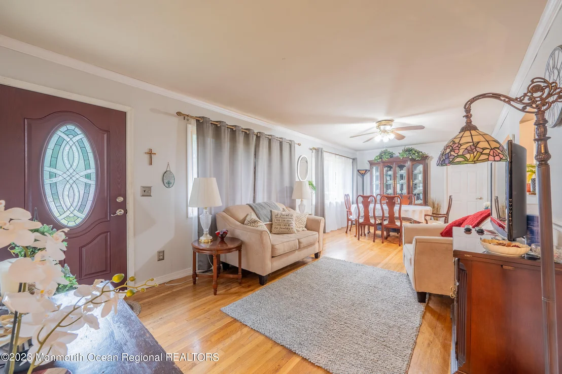 Photo of 1147 Overlook Drive