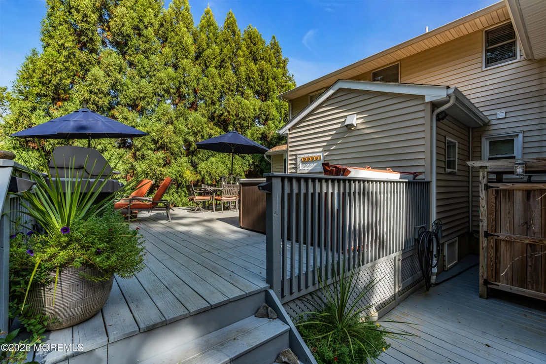 Photo of 46 Oaklawn Road