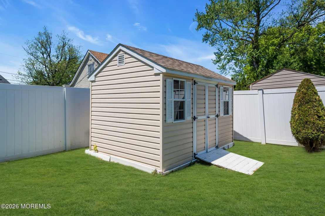 Photo of 52 Cresci Boulevard