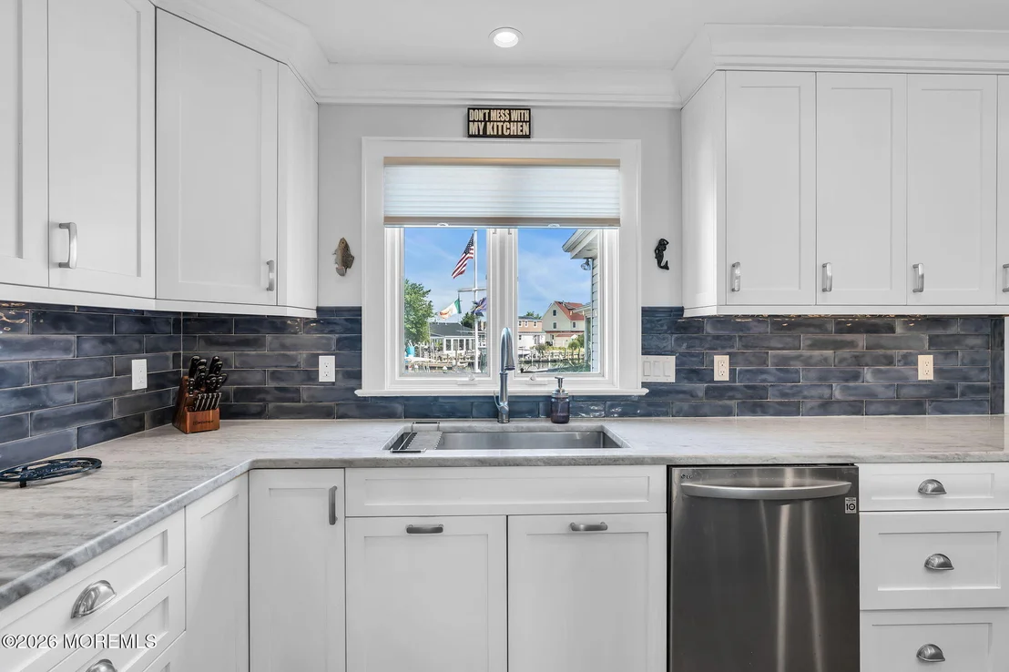 Photo of 237 Bay Shore Drive