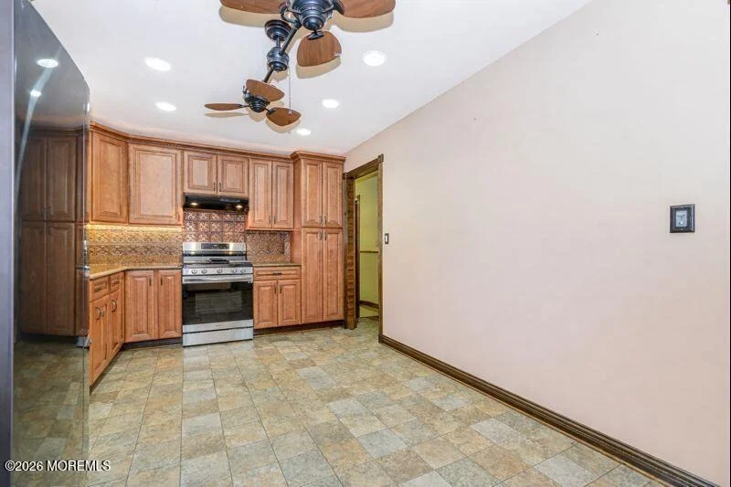 Photo of 66 Cedar Swamp Road