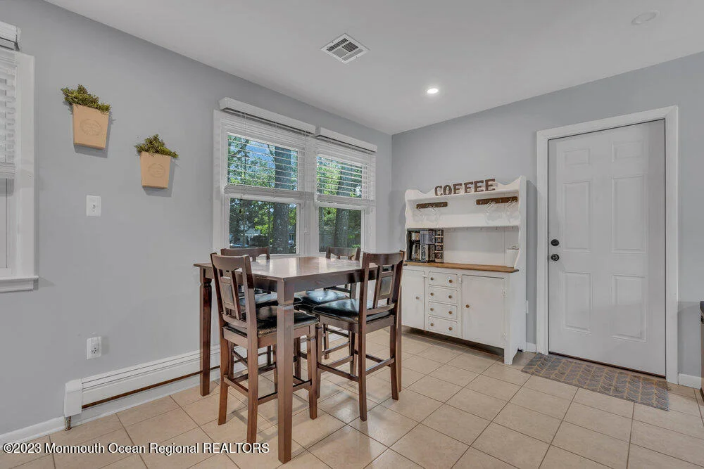 Photo of 1233 Clearview Street