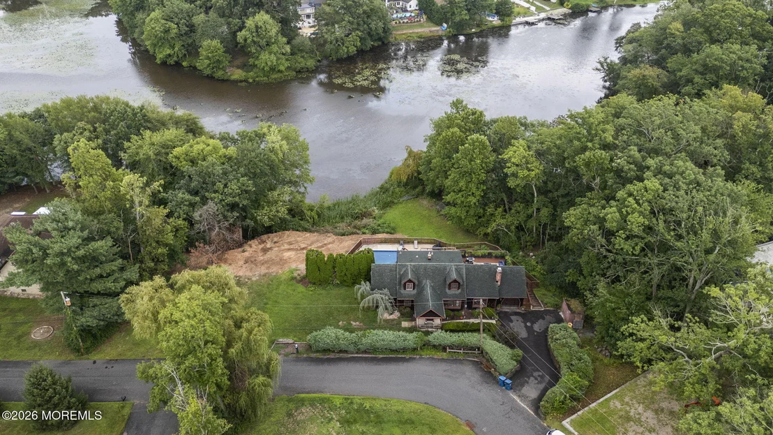 Photo of 30 S Lakeview Drive