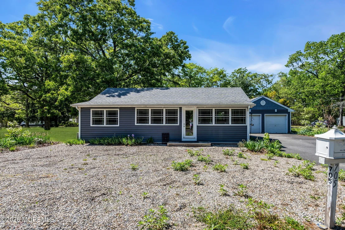 Photo of 705 Cedar Avenue