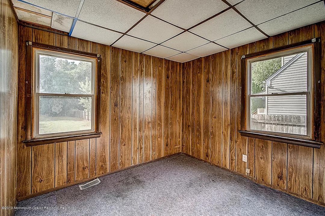 Photo of 329 Edgeview Road