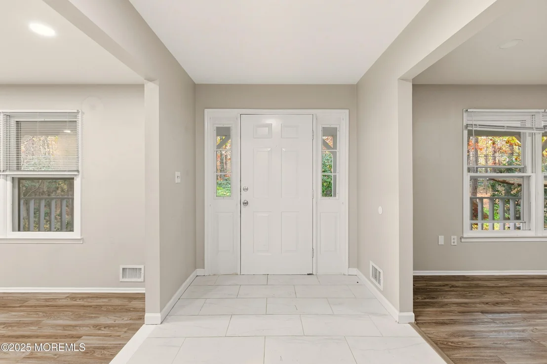 Photo of 683 Anderson Road