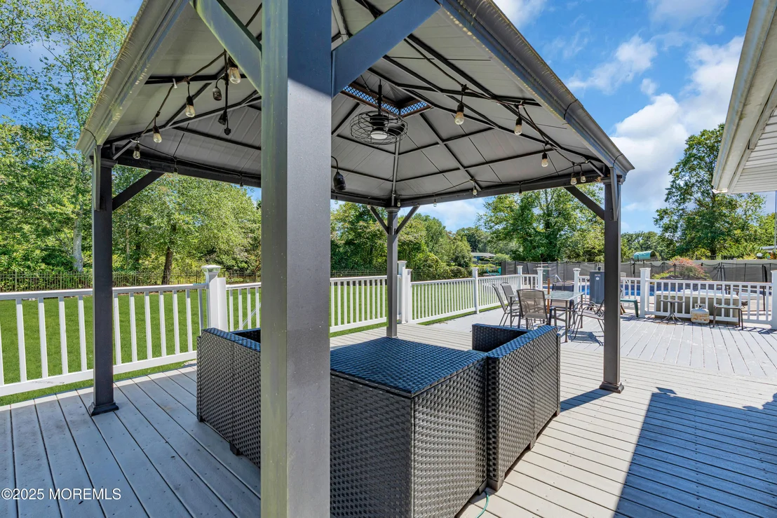 Photo of 16 Bock Boulevard