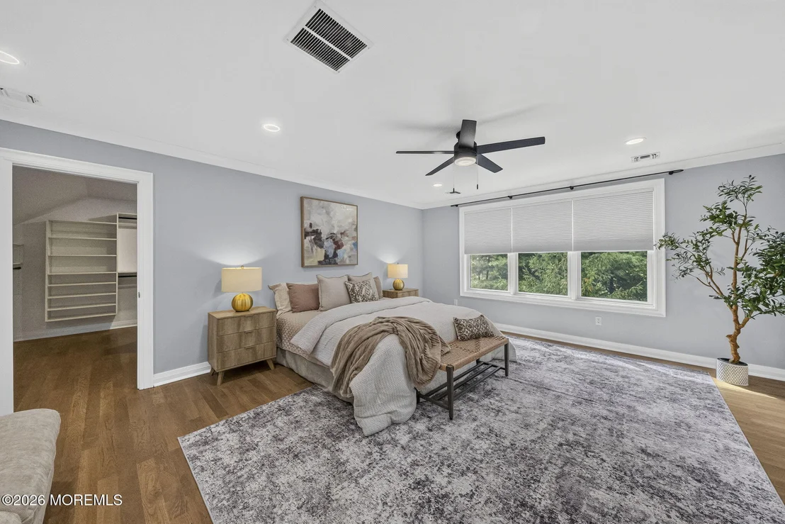 Photo of 284 Middle Road