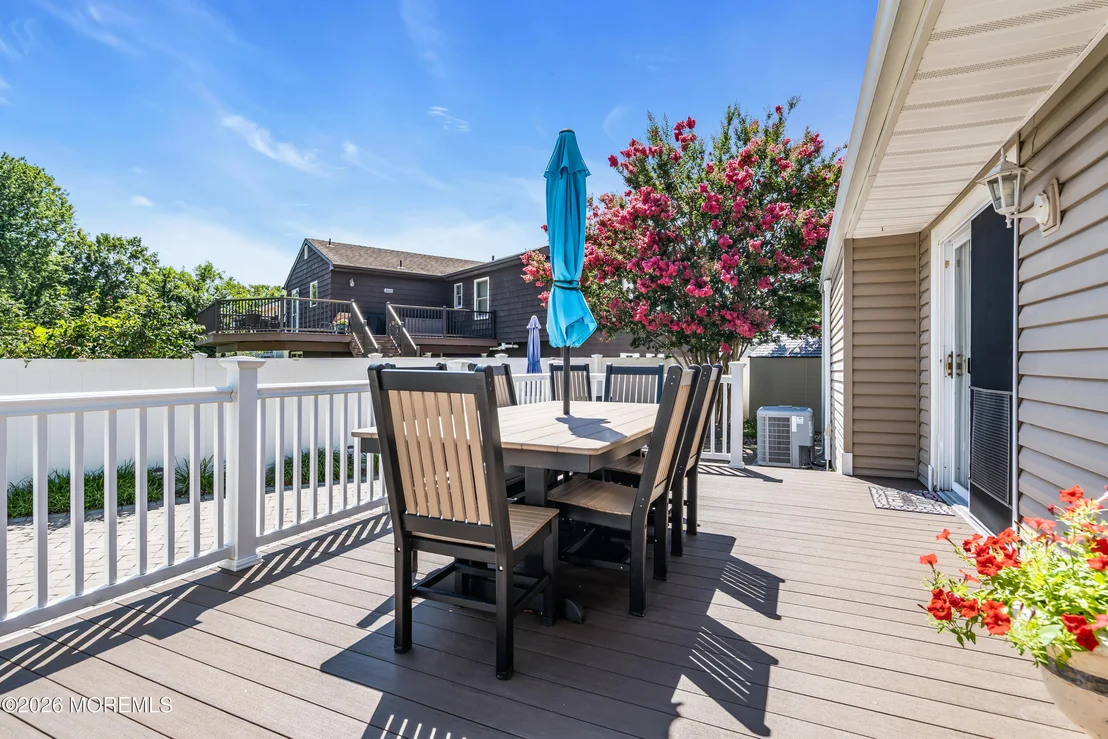 Photo of 421 Leanora Street