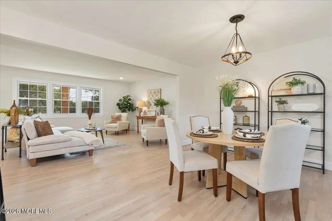 Photo of 5 Colonial Way