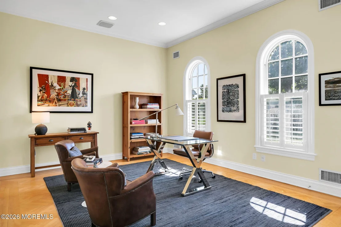 Photo of 229 Comanche Drive