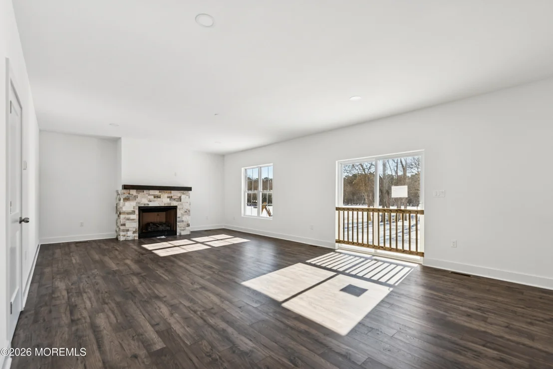 Photo of 140 Locust Avenue