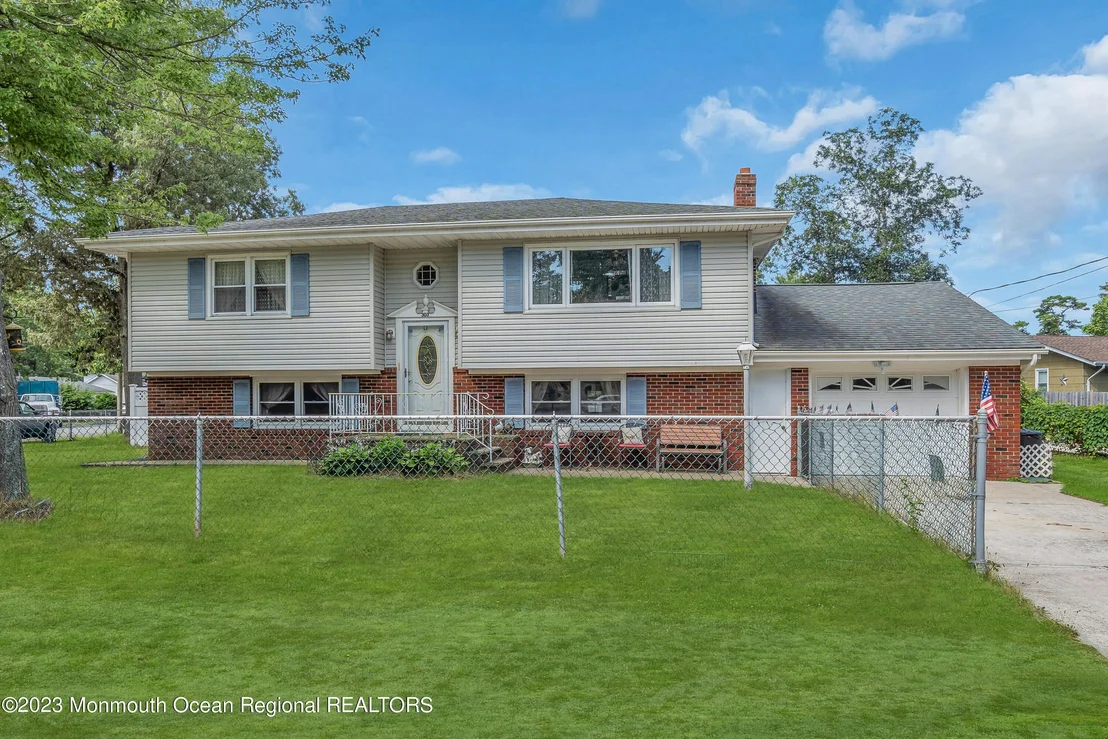 Photo of 303 Station Drive