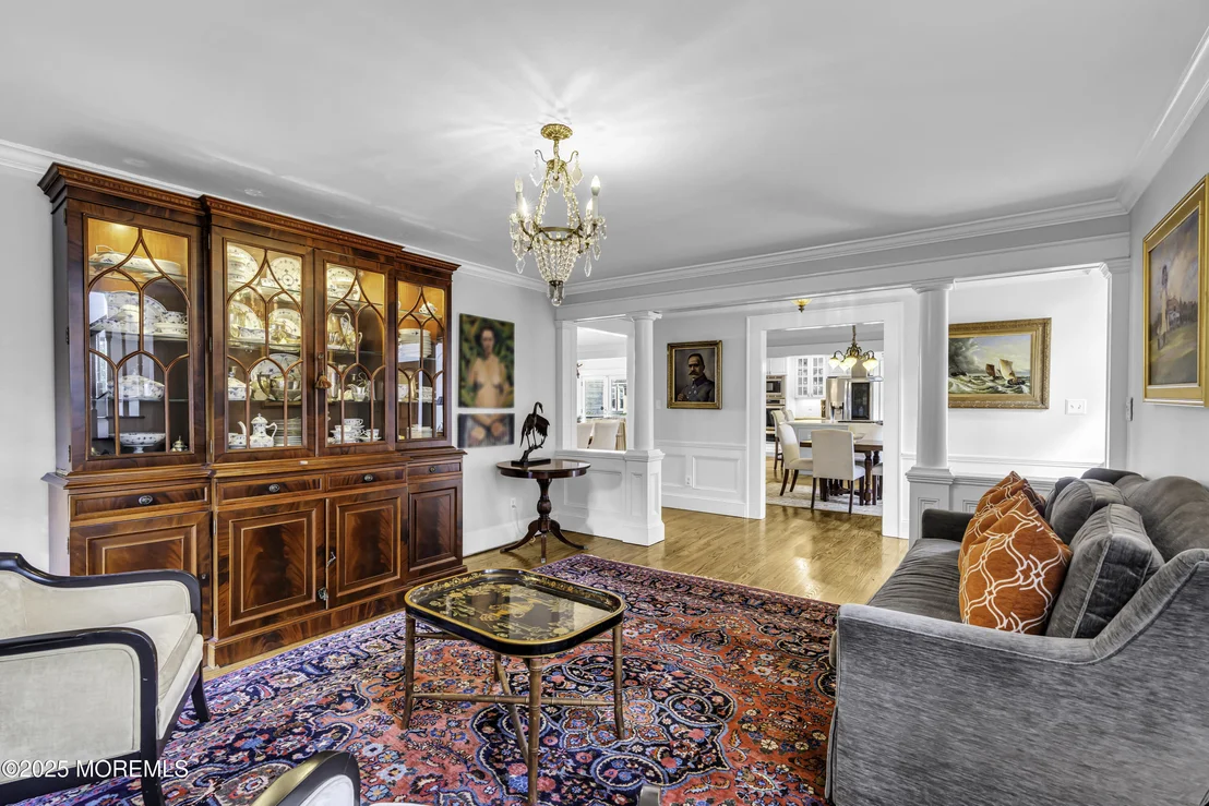 Photo of 2403 Riverside Terrace